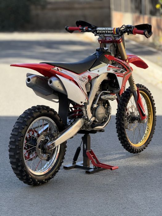 Vând Honda CRF 250R 2017 Impecabil/Injecție/Mape!3250€neg!