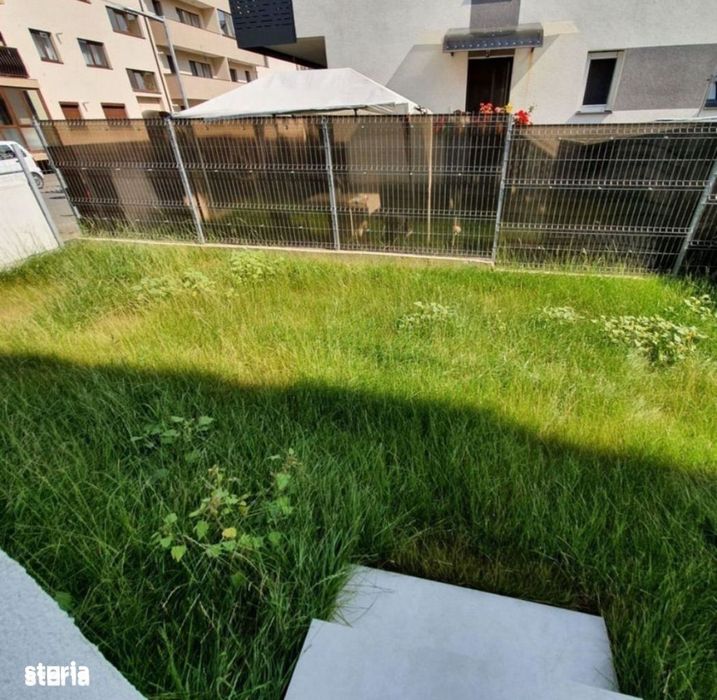 Apartament cu două camere! Grădina ! Parcare!