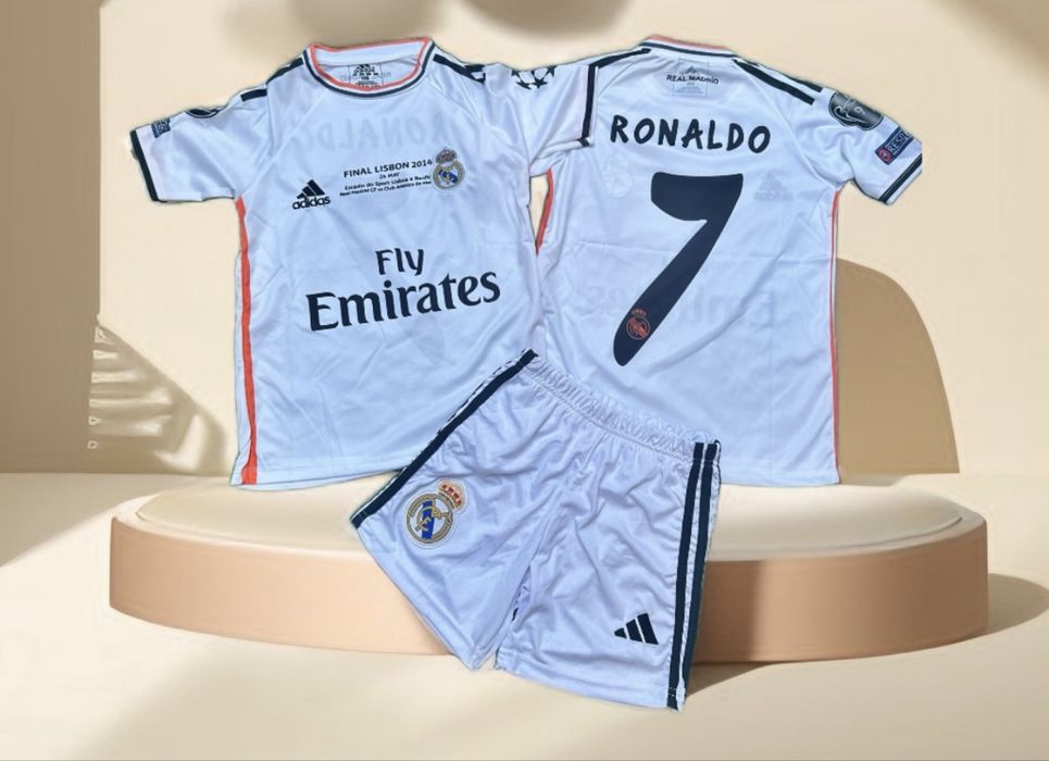 Echipamente fotbal copii doar masura 164 si 176 cn