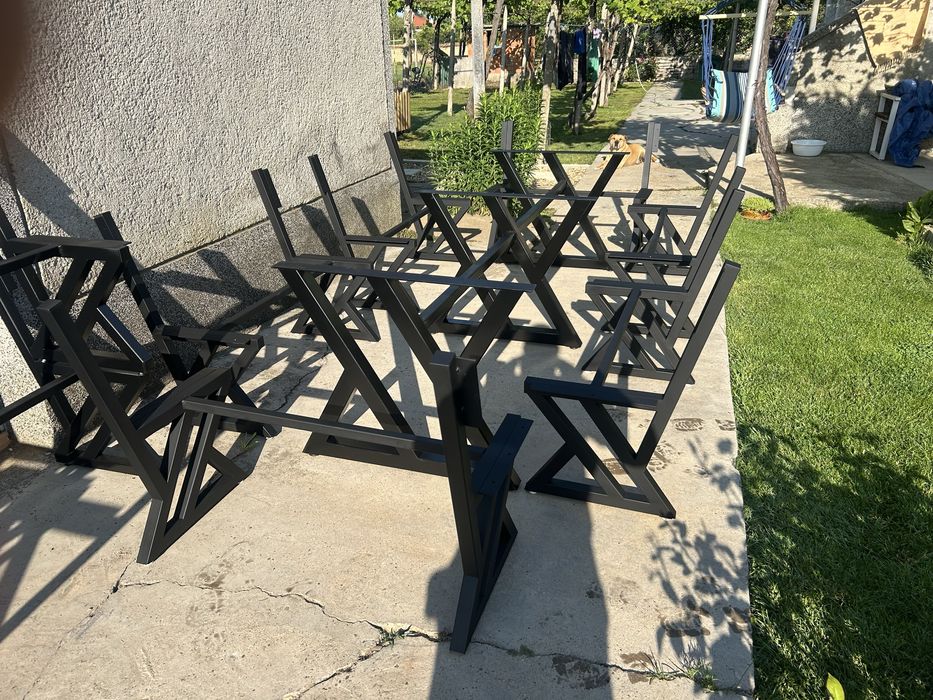 Метални крака за пейка