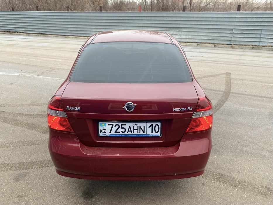 Продам пвтомобиль Ravon R3