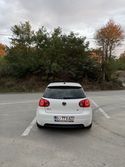 Golf 5 1.6 MPI GT R line R32
