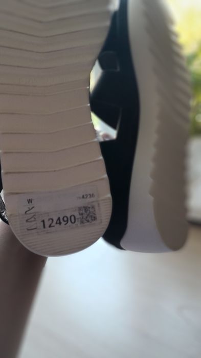 Женские сандали новые