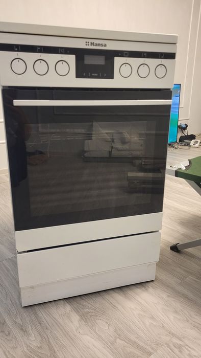 Продам электроплиту