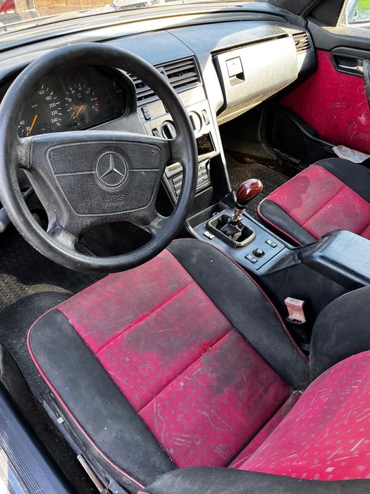 Продам Mercedes-Benz C 180