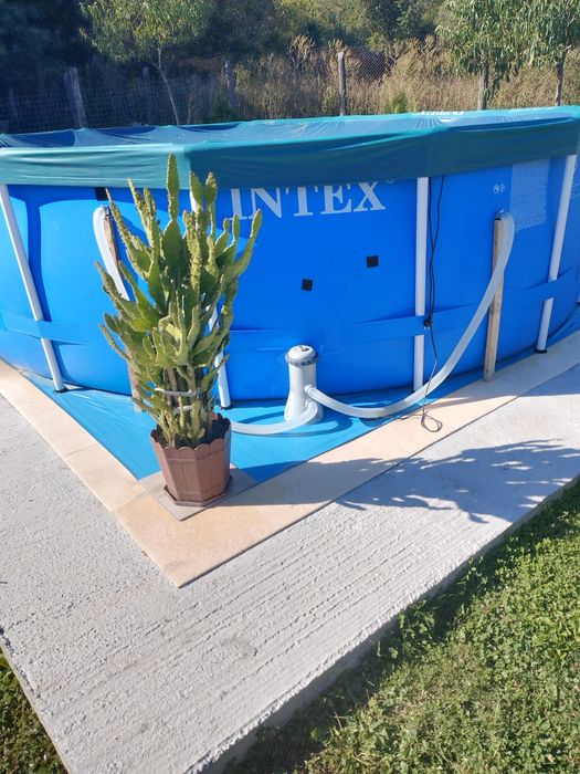 Vând piscină rotundă