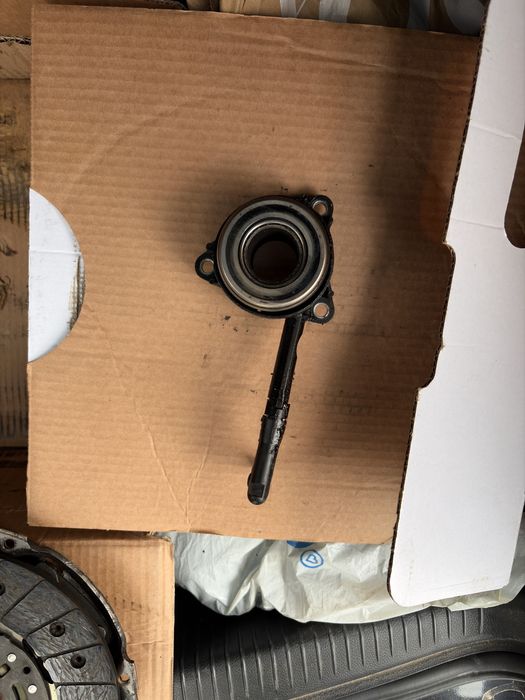 Съединител комплект маховик на ЛУК за 2.0 Голф5