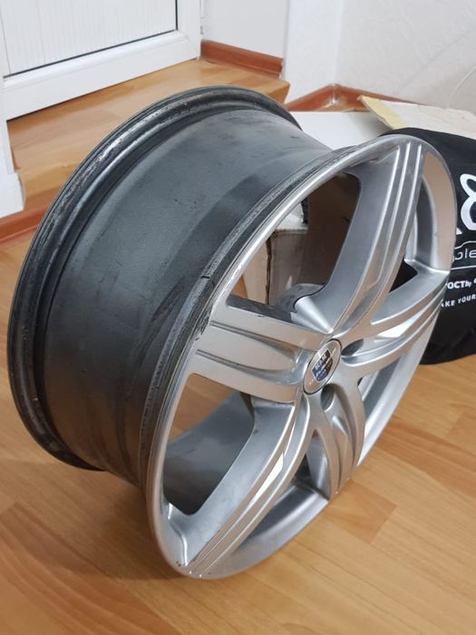 Легкосплавные диски R17×7