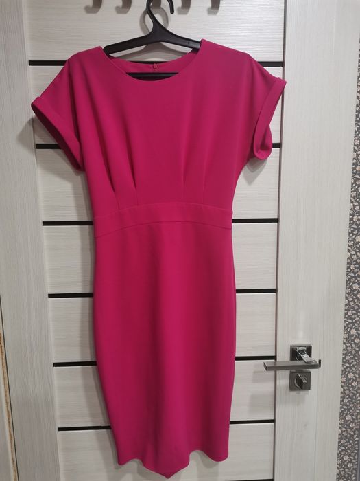 Продам женское платье