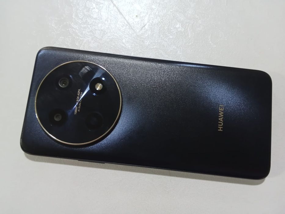 Продам Huawei nova 12i
