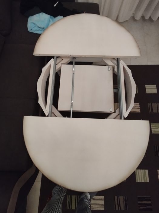 Красива холна маса