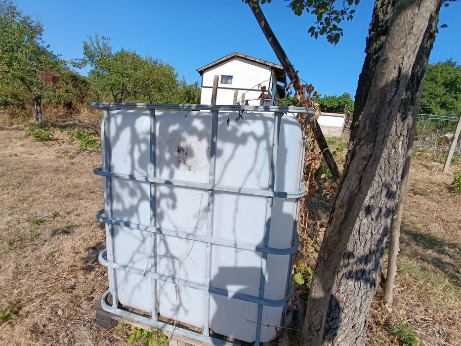 Бидон за вода 1000 литра