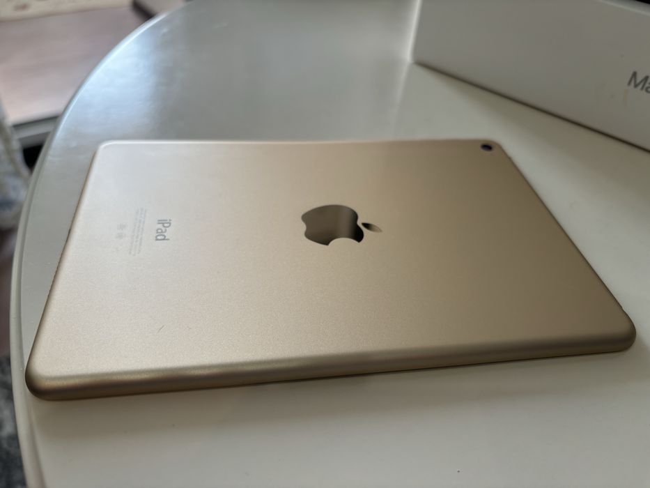 Ipad mini 4 128G gold