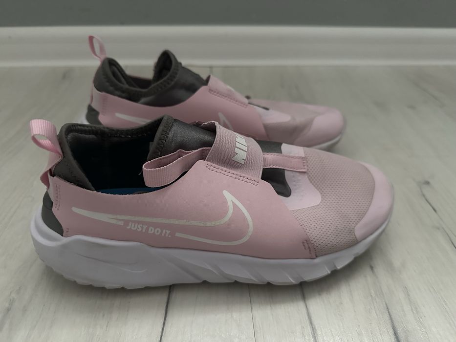 Маратонки Nike 39