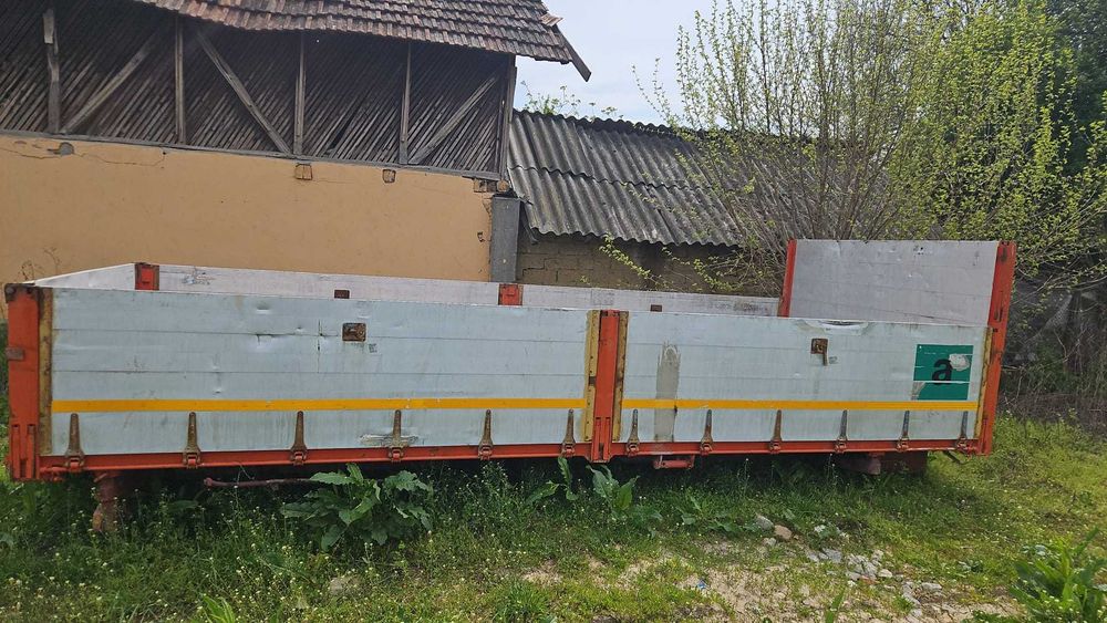 Bena basculabila trilaterala
