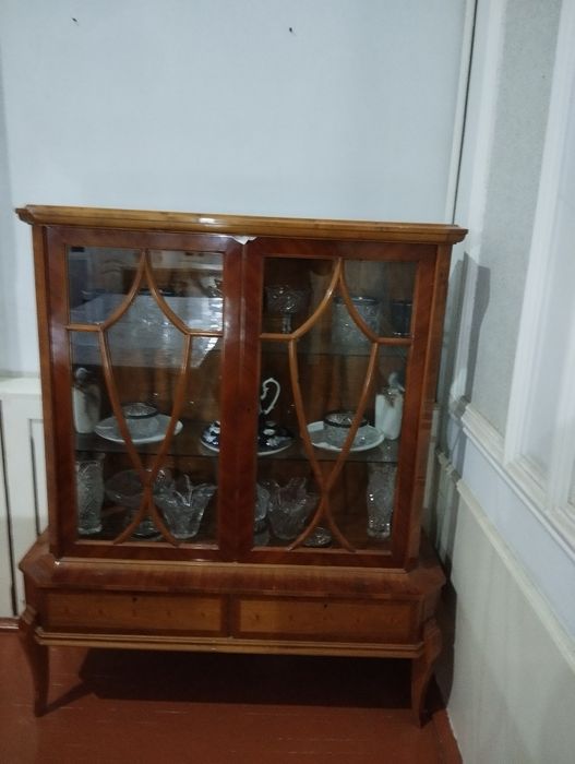 Продается камод и сервант