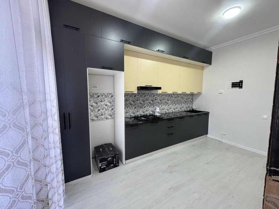 Сергили янги хает тумани, 24-уй, 2 подъезд, 7 этаж, 61 хона  ижарага