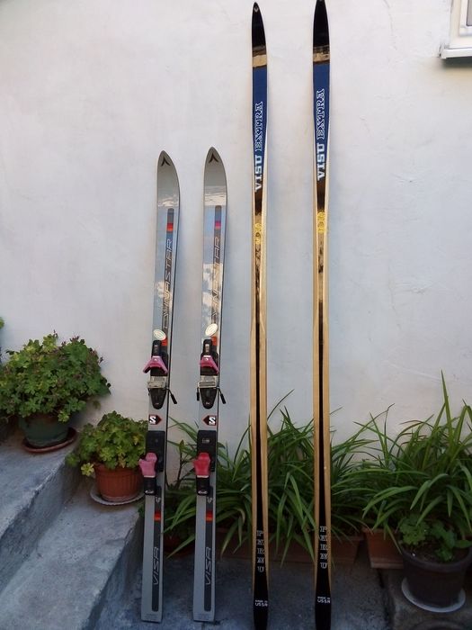 Ски за спускане френски