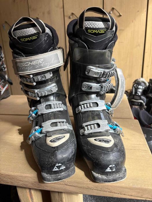 Ски обувки различни модели 40-40.5 номер