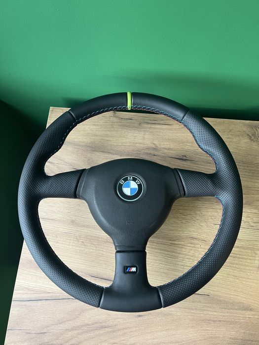 Волан BMW M-tech 2   370mm