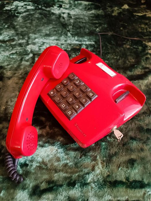 Стари  телефон с шайба 6б