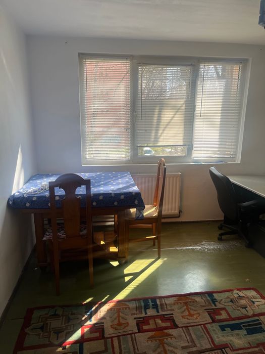 Inchiriez apartament 2 camere decomandat Jean Steriadi