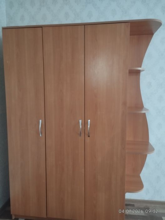 Шкаф плательный для вещей