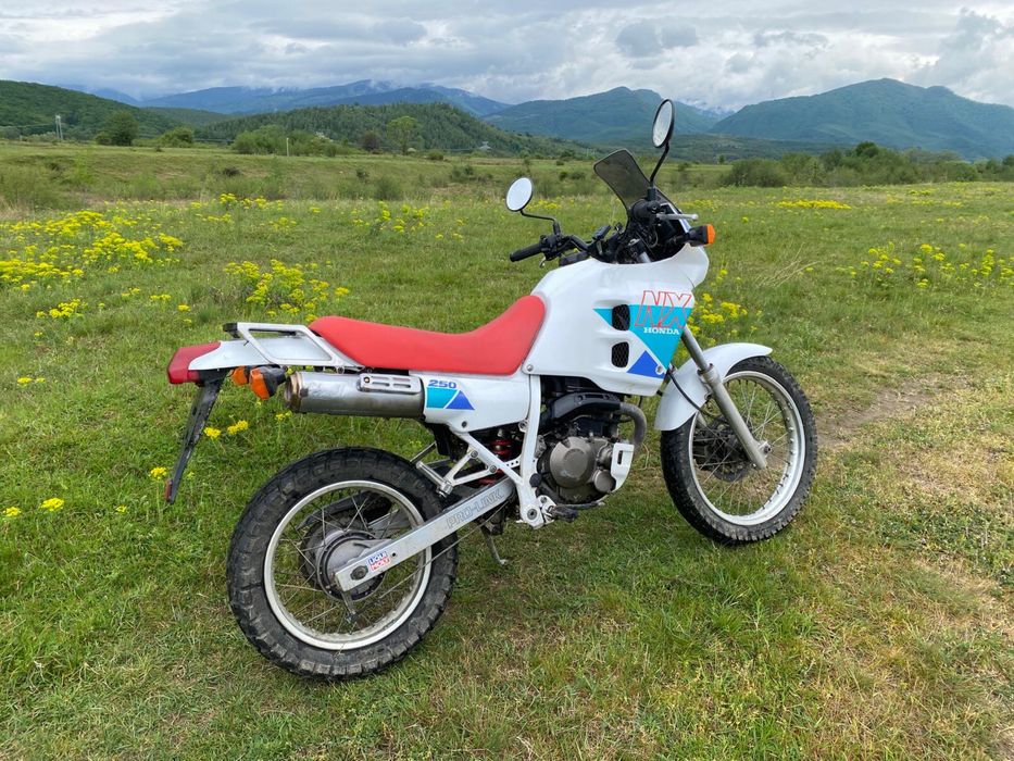 Honda NX250 Dominator