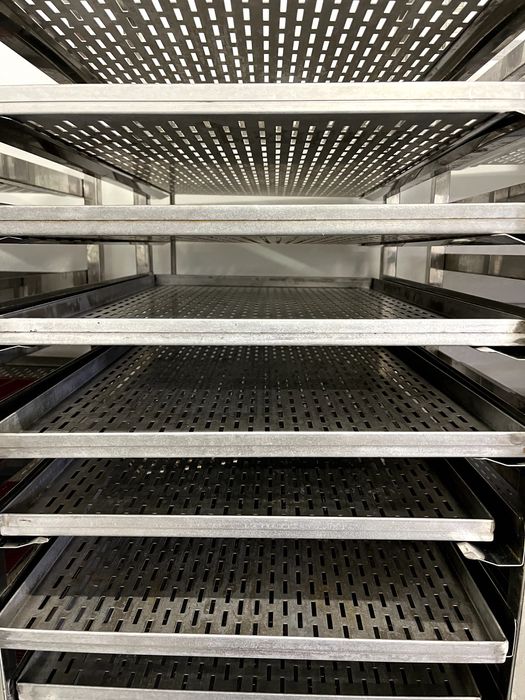 Количка за тави от неръждаема стомана, на колела