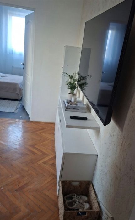 Vând apartament cu 3 camere