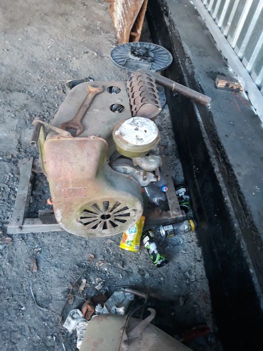 Двиготель бензиновый  уд 22