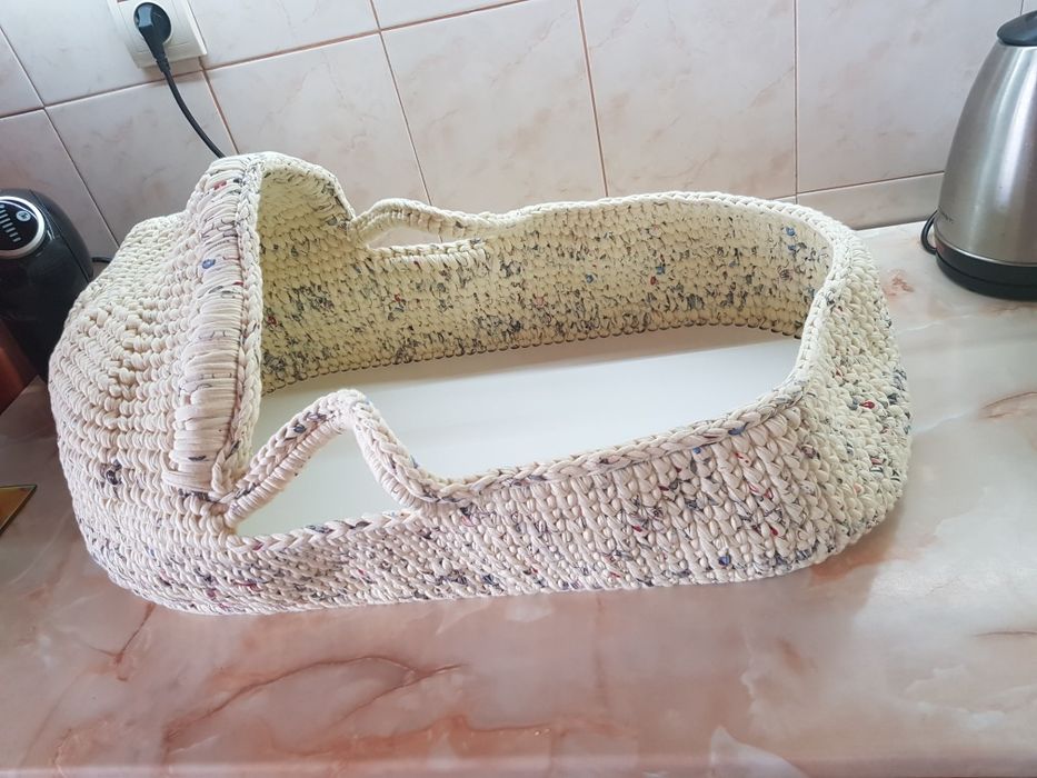 Плетен бебешки кош / Мойсеева кошница