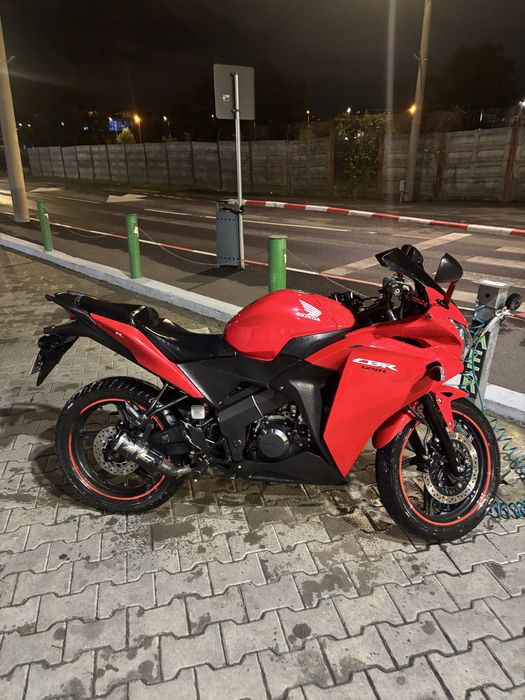 Honda Cbr 125r model 2016