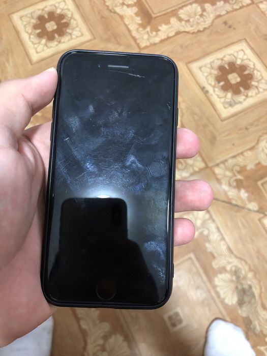 Айфон се 2020 без гаранитий