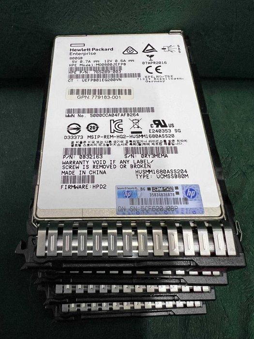 Жесткий диск для серверов HPE 800GB SSD SAS 12G  SFF (2.5in)
