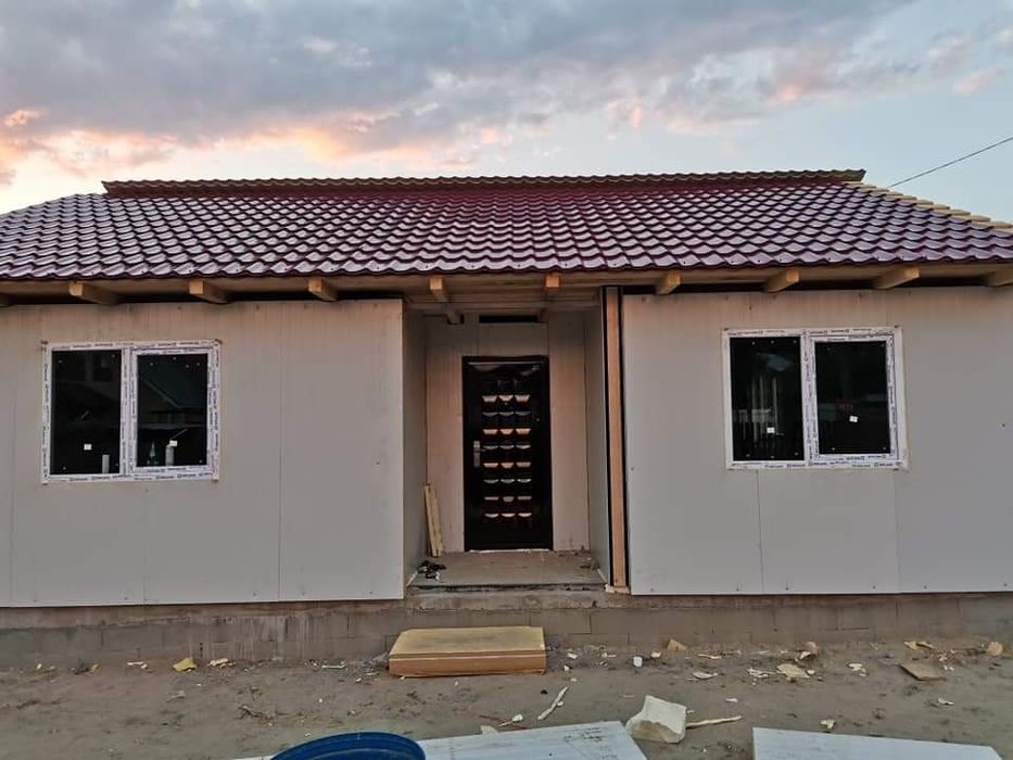 Vând containere de locuit