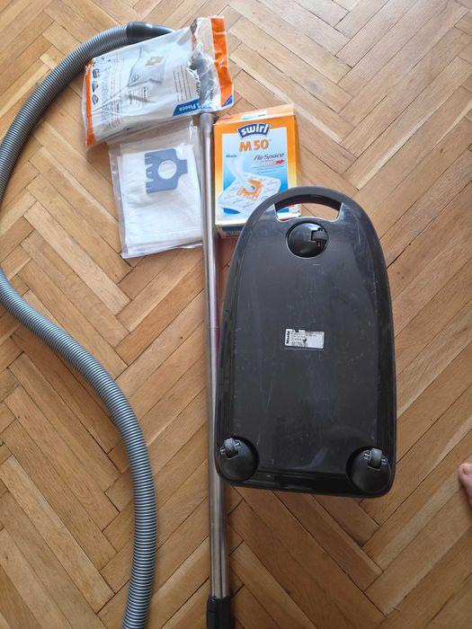 Прахосмокачка Miele