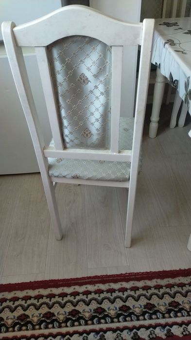 . Кухонные стулья