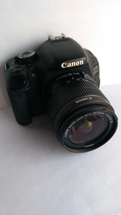 Фотоаппарат Canon EOS 600D