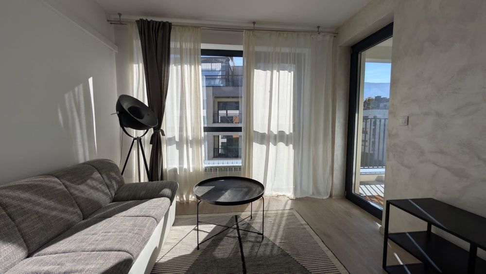 Дава се под наем Двустаен апартамент в София, Хладилника - 56 кв.м за 850 € - Снимка #4
