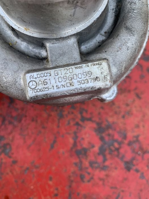 Turbina Mercedes E-class W210 E220 2.2 CDI 2000 2001