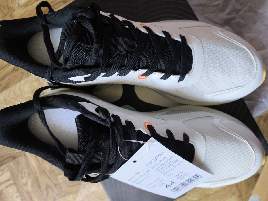 Новые кроссовки KELME 44рр