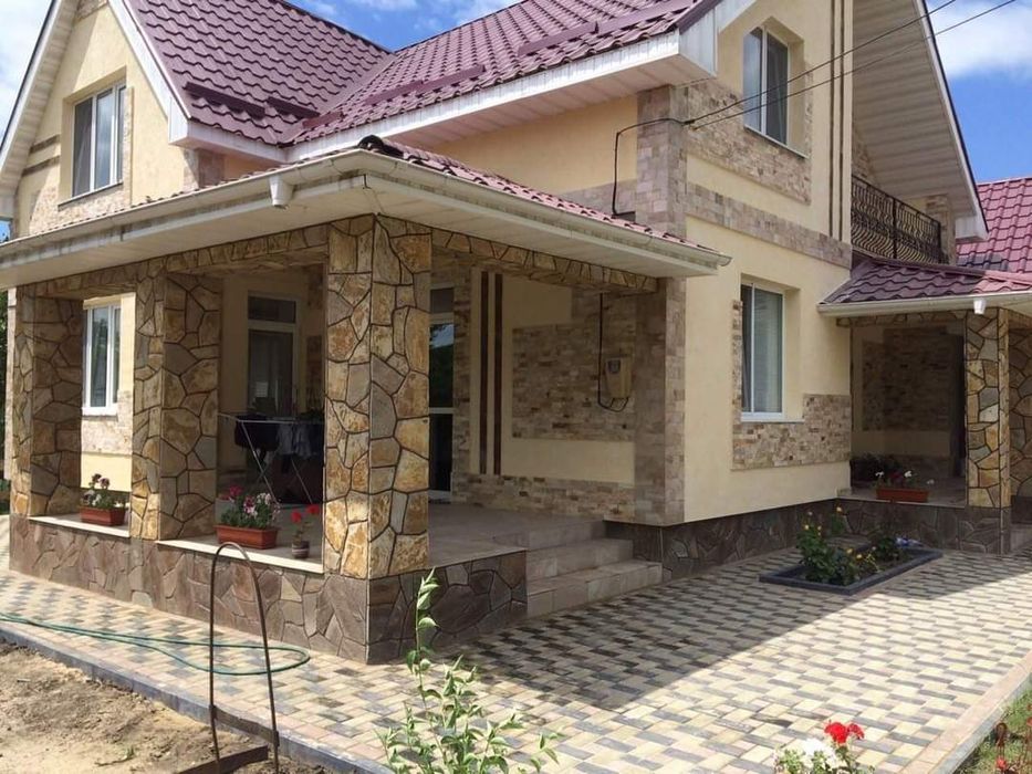 Amenajare interioara, pavaj cu piatra