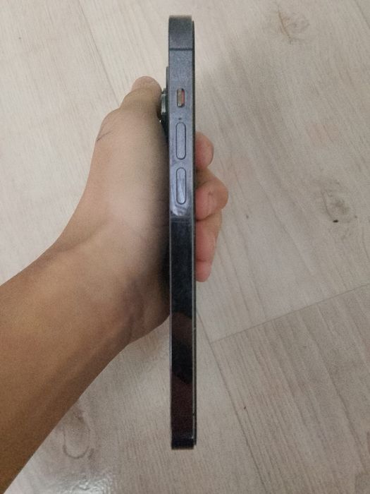 Обменяю айфон на айфон 15