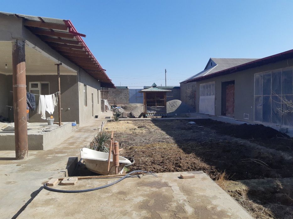 Xovli sotiladi kuchkakda