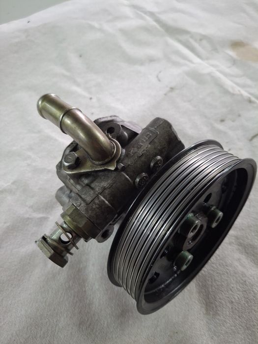 Pompa servo directie  vw golf 4 ,vw bora  1.9 tdi