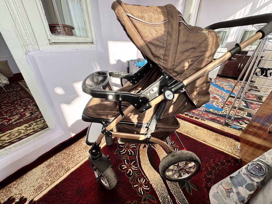 Продается детская коляска в отличном состоянии!