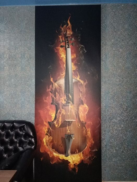 Продам картину на холсте