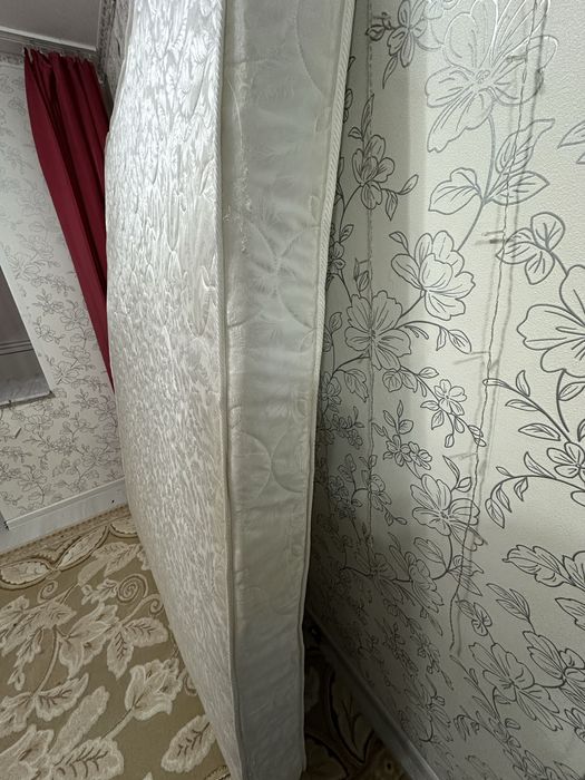 Продам матрас для кровати