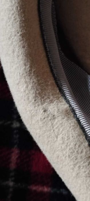 Дамска винтидж филцова шапка (със забележки)